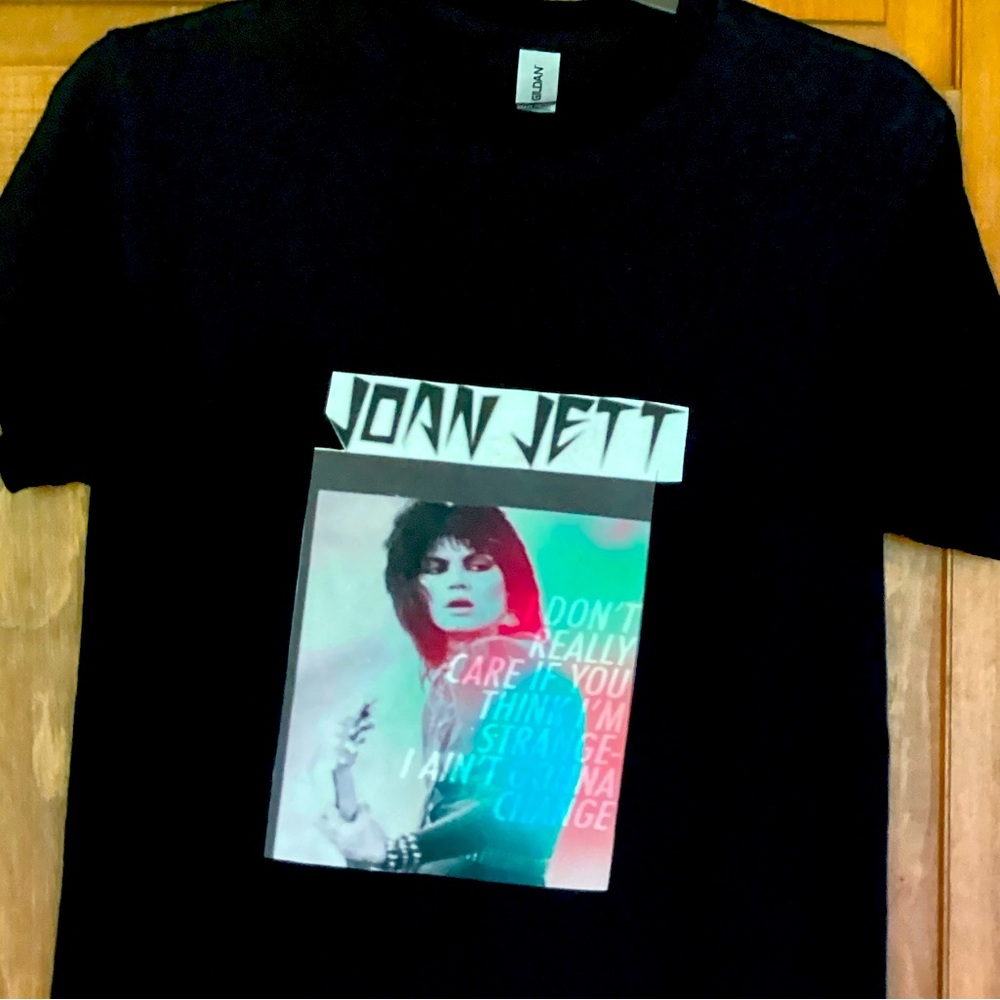 🖤 JOAN JETT BAD REPUTATION GILDAN  T-SHIRT~CUSTOM MADE~UNISEX SMALL~NWOT 🖤 - Picture 4 of 4